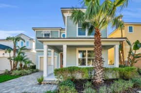 Modern Oasis with 6 Bedrooms and Pool 6360